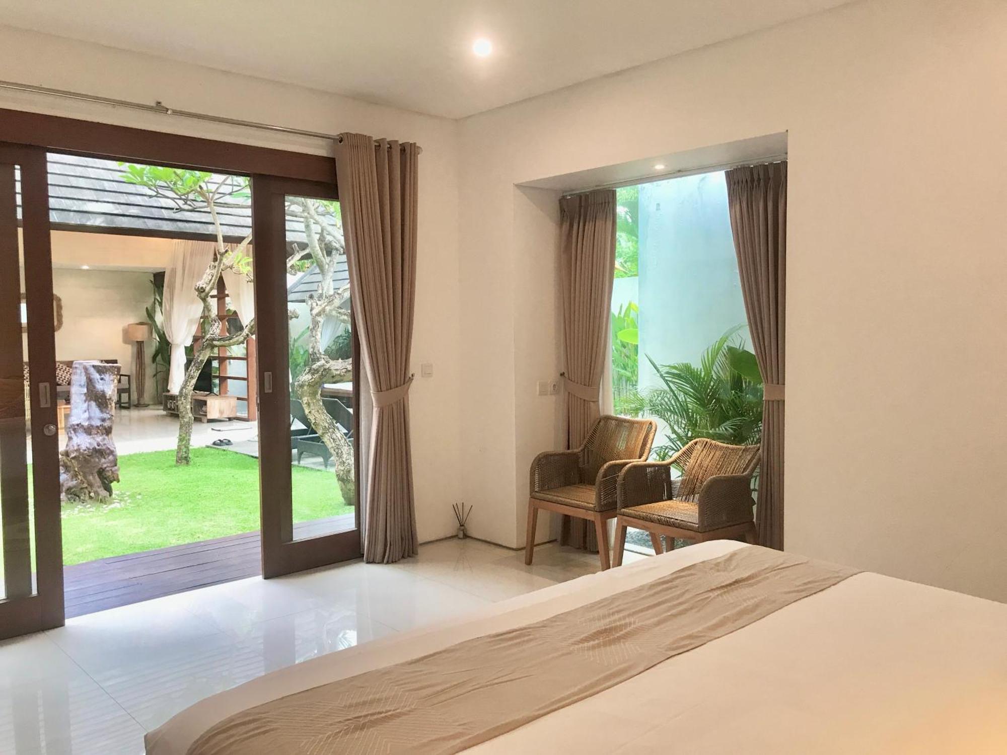 Nil Villa Seminyak Екстериор снимка