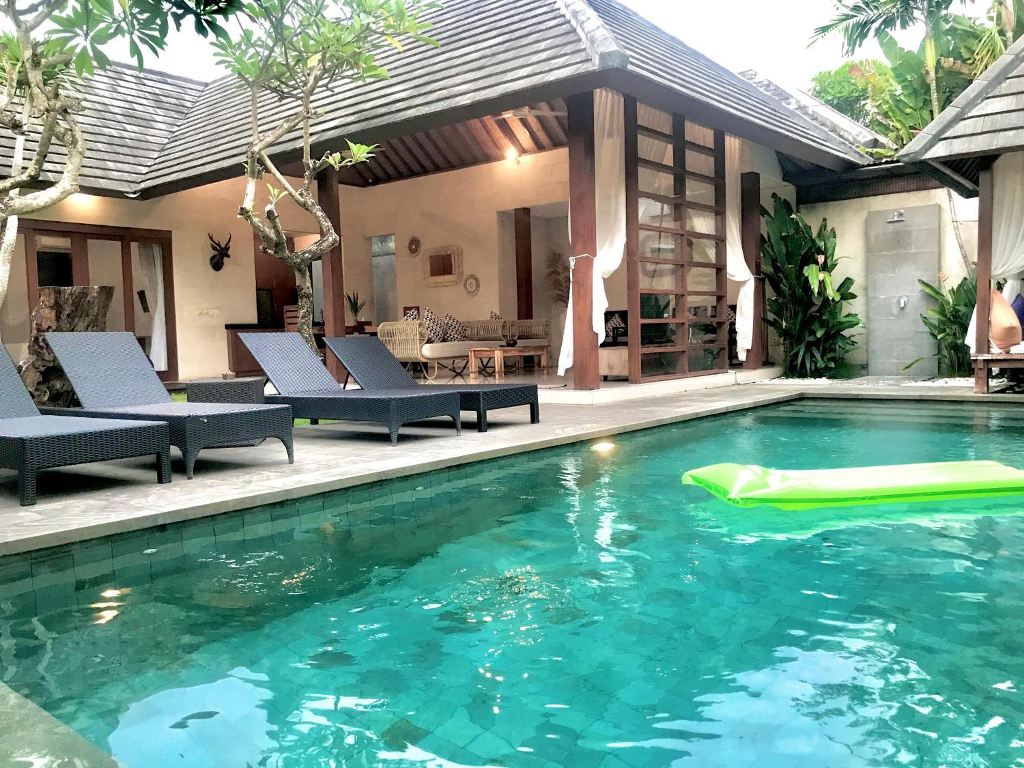 Nil Villa Seminyak Екстериор снимка