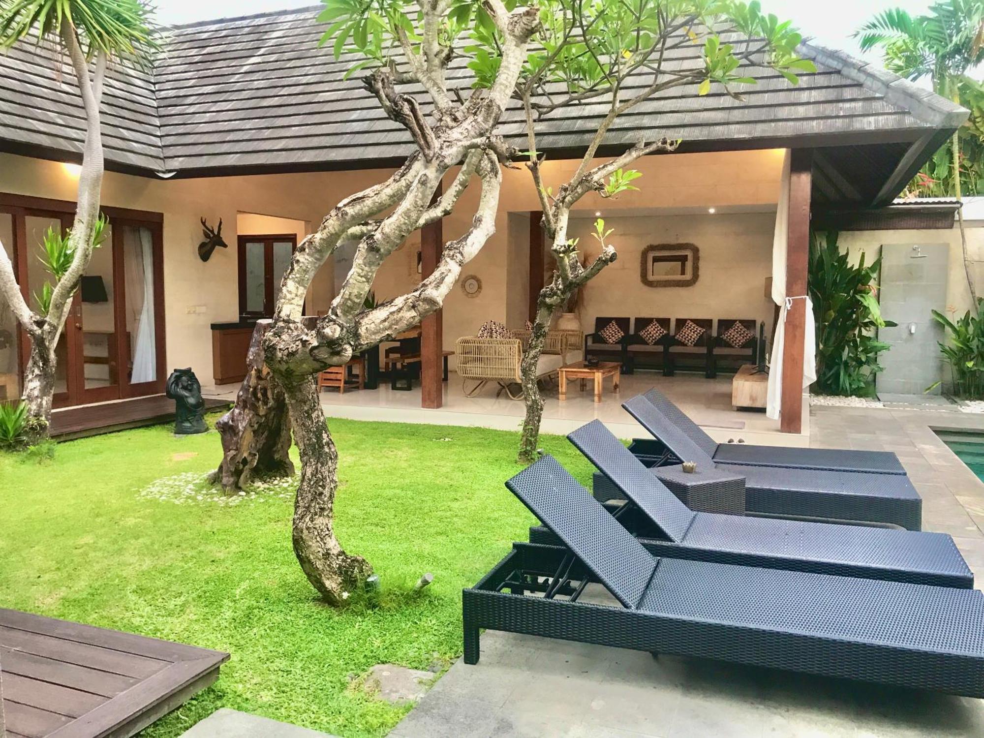 Nil Villa Seminyak Екстериор снимка
