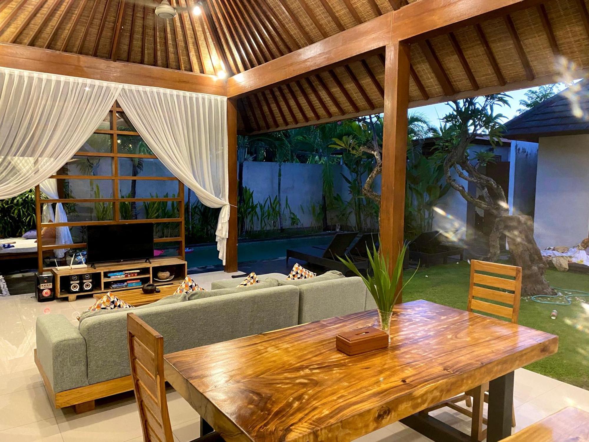 Nil Villa Seminyak Екстериор снимка