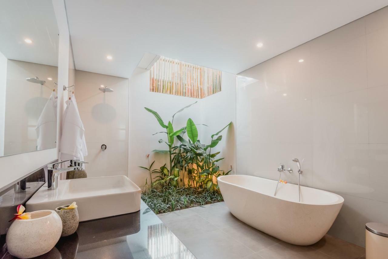 Nil Villa Seminyak Екстериор снимка